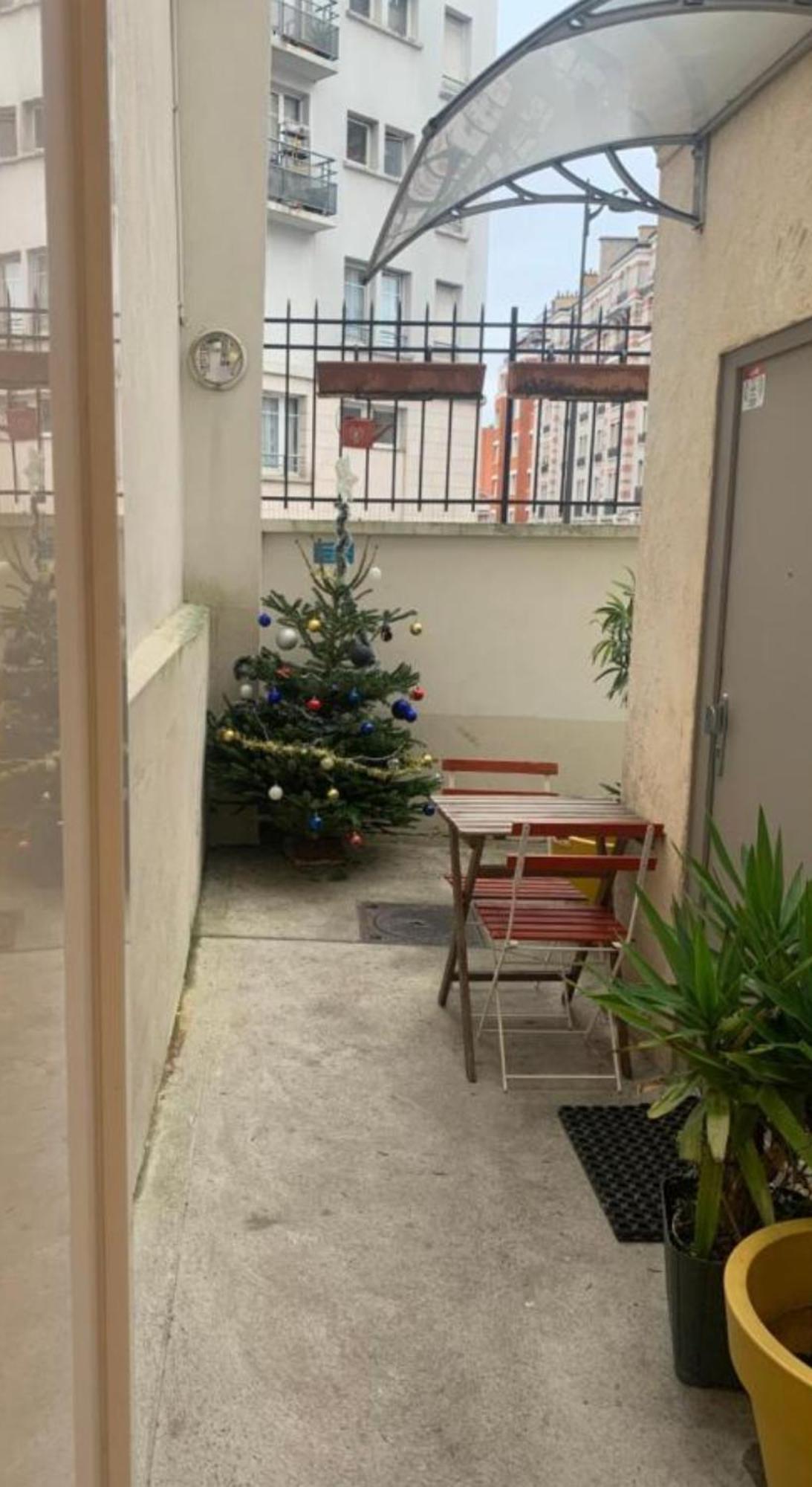 Paris Golden Studio Ngoại thất bức ảnh