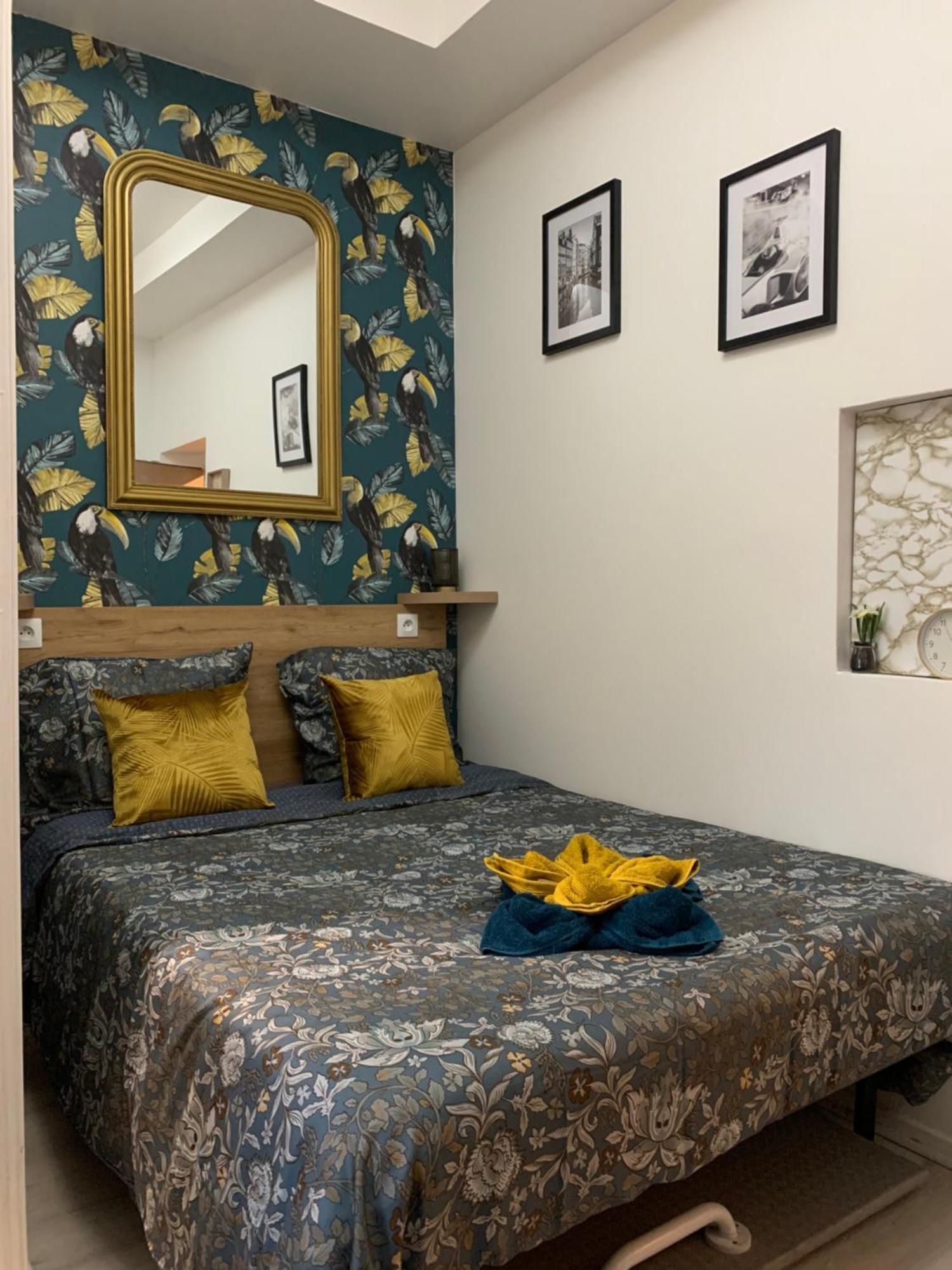 Paris Golden Studio Ngoại thất bức ảnh